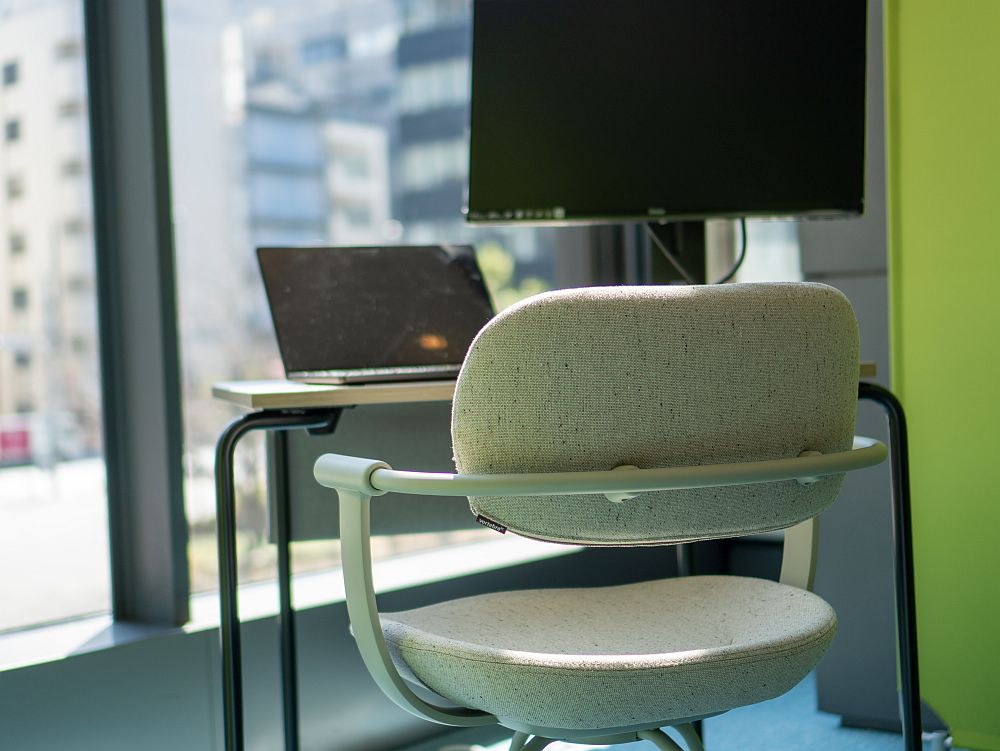 Suupワテラスコモンギャラリーデスク周り